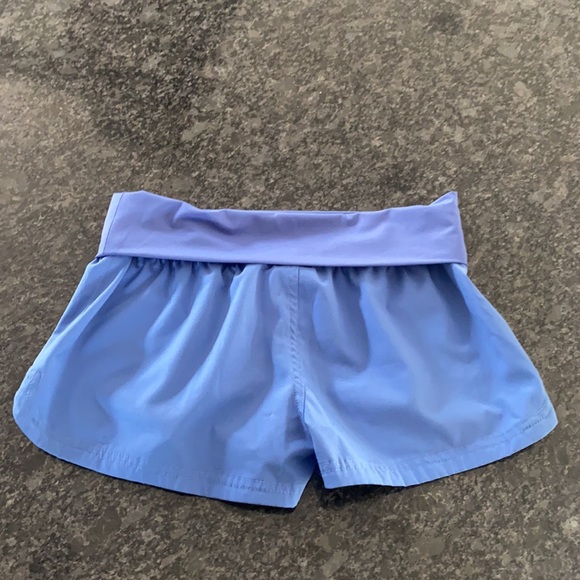 Roxy board shorts - Picture 2 of 3